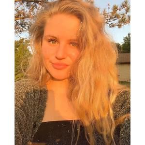 Meet your Posher, Jillian